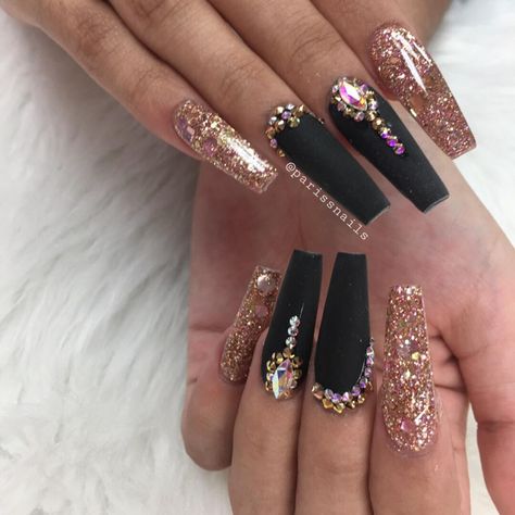 Pink Black And Gold Nails, Black Nude Gold Nails, Black And Rose Gold Nails Acrylic, Black And Rose Gold Nail Designs, Rose Gold And Black Nails, Black And Rose Gold Sparkle Nails, Coffin Black And Gold Nails, Black Nails Rose Gold Glitter, Black And Rose Gold Nails