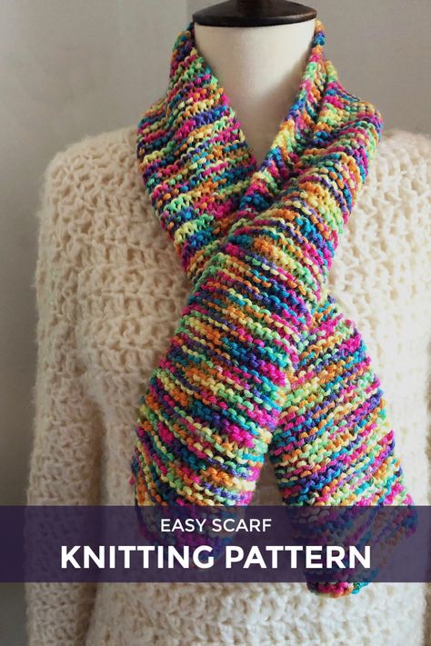 This easy garter stitch scarf knitting pattern is perfect for beginners! Knit Scarf Patterns Free Beginner Garter Stitch, Knit Scarf Edging, Free Knitted Scarf Patterns, Easy Scarf Knitting Patterns Free, Knitting Scarf Patterns Free, Scarf Knitting Patterns Free, Garter Stitch Scarf Pattern, Garter Stitch Scarf, Easy Scarf Knitting Patterns