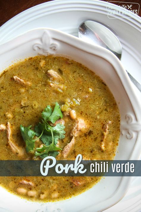 Green Chili Pork Stew, Green Chili Sauce Recipe, Homemade Green Chili, Pork Verde, Pork Chili Verde, Pork Soup Recipes, Green Chili Stew, Chili Verde Pork, Roasted Green Chili