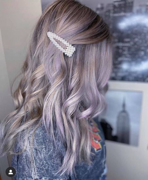 Lavendar Blonde Baylage Hair, Lavender Toner On Blonde, Lavender Highlights Blonde, Platinum With Lavender Highlights, Lilac Blonde Balayage, Blonde With Lilac Highlights, Blond Hair With Lavender Highlights, Blonde And Lilac Hair Highlights, Purple Toned Blonde Hair