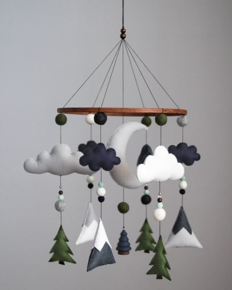 Nighttime Forest, Forest Mobile, Nursery Forest, Couture Bb, Baby Mobile Felt, Woodland Mobile, Mountain Nursery, Garland Nursery, Moon Nursery