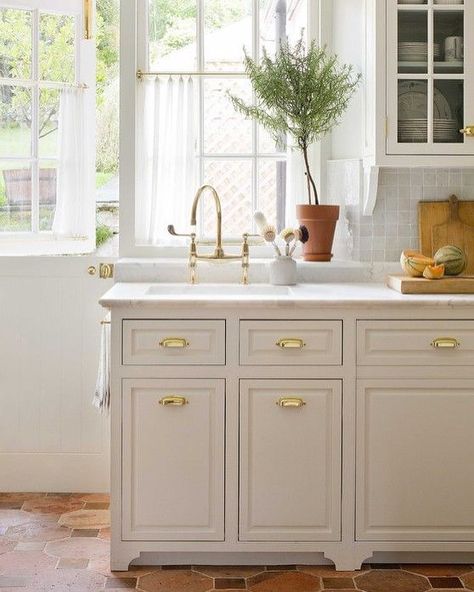 Studio McGee on Instagram: “Loving terra cotta everything...this kitchen moment is no exception. Design:@oandsltd” A Thoughtful Place, Kitchen Set Up, Dark White, Classic Kitchen, White French, Tile Flooring, Traditional Kitchen, Kitchen Sets, White Cabinets