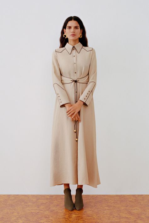 Nanushka Fall/Winter 2019 Runway Trends, Straight Trousers, Classic Dress, Looks Vintage, New York Fashion, Modest Fashion, Chic Outfits, Fur Coat, Fashion Show