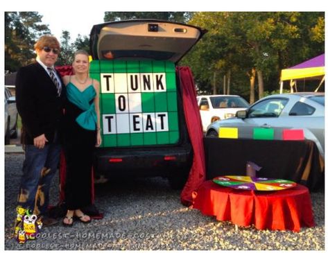 Homemade Aquarium, Church Trunk Or Treat, Homemade Costume Ideas, Trunk And Treat, Fall Harvest Festival, Church Trunk, Trunker Treat Ideas, Fall Carnival, Halloween Costume Inspiration