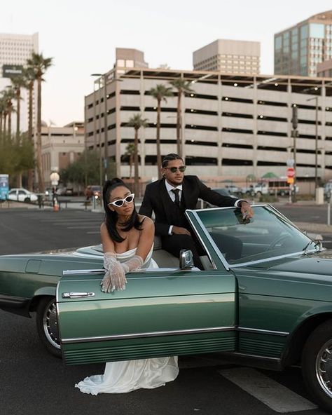 Dreamy Elopement, Photographer Wedding, Latina Engagement Photos, Just Married Pictures Ideas, Vegas Style Wedding Photos, Muscle Car Engagement Photos, City Elopement Photos, Vintage Car Engagement Photos Black Couple, Elopement Ideas