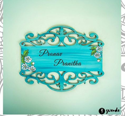 Handmade Name Plates For Home Diy, Clay Name Plates For Home, Cd Decoration, Madhubani Designs, Lipan Art, Circle Name, Wooden Name Plates, Mandala Crafts, Door Name Plates