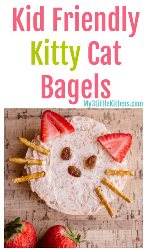 I can't think of something more worth smiling about than adorable kid friendly kitty cat bagels that tastes fantastic. The recipe also has a healthy twist! Animal Themed Snacks For Kids, Animal Snack Ideas, 3 Little Kittens Preschool Activities, Cat Themed Snacks, Homeschool Snacks, Alphabet Snacks, Cat Bday, Pet Study, Book Club Snacks