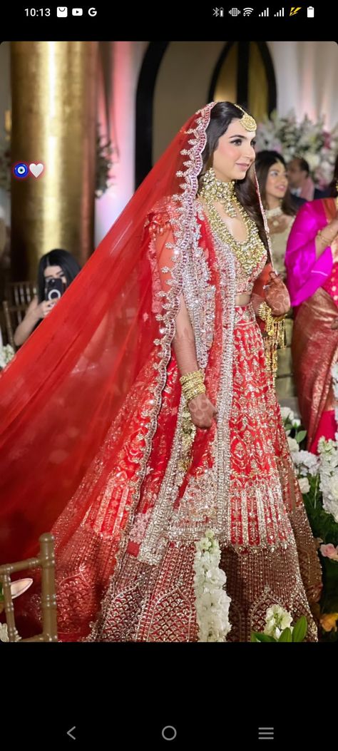 Indian Bridal Lehenga Red Brides, Bridal Double Dupatta, Double Dupatta Lehenga, Indian Bridal Lehenga Red, Lehenga With Double Dupatta, Manish Malhotra Bridal Lehenga, Double Dupatta, Manish Malhotra Bridal, Bridal Entry