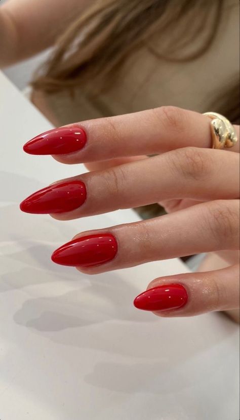 Red Gel Acrylic Nails Almond, Medium Almond Nails Red, Elegant Almond Nails Classy Red, Cute Red Nail Ideas Almond, Baddie Almond Nails Red, Almond Red Christmas Nails, Red Oval Shaped Nails, Bold Red Nails, Red Almond Nail Ideas