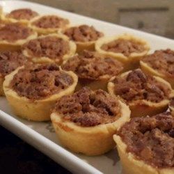 Pecan Tarts Recipe, Pecan Tassies, Pecan Pies, Mini Pecan Pies, Pecan Tarts, Healthy Recipes Easy Snacks, Mini Tart, Pumpkin Spice Cupcakes, Healthy Snacks Easy