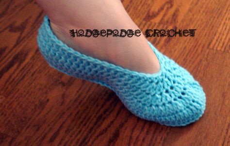 adult slipper 003 Double Crochet Decrease, Barefoot Sandal, Crochet Slipper Pattern, Toddler Slippers, Crochet Decrease, Ruby Slippers, Crochet Booties, Crochet Socks, Crochet Simple