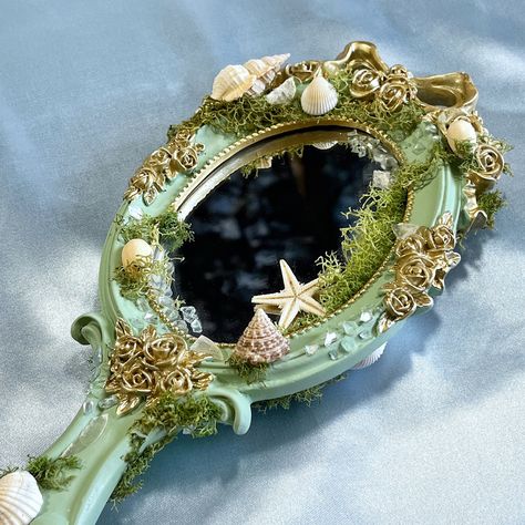 Shipwreck Treasure Mirror - Etsy UK Mermaid Mirror, Fair Maiden, Bottom Of The Sea, Sea Floor, Beautiful Mirror, Beautiful Mirrors, Shipwreck, Photo Inspo, Starfish