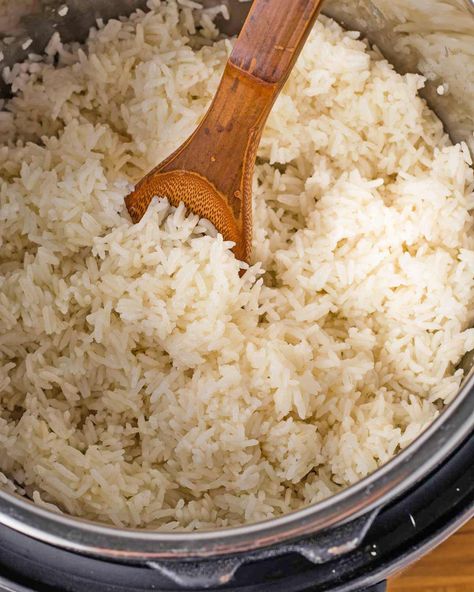 Instant Pot Rice (Fluffy and Tender) Instant Pot Sushi Rice, Rice Aesthetic, Sushi Rice Recipe, Cinnamon Roll French Toast Casserole, Sushi Rice Recipes, Vegan Sloppy Joes, Pretzel Bites Recipes, French Toast Casserole Easy, Cinnamon Roll French