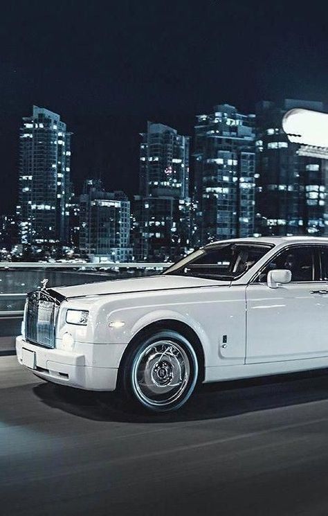 Auto Suggestion, Rolls Royce Images, Phantom Car, White Rolls Royce, British Elegance, White Rolls, Rolls Royce Motor Cars, Luxury Cars Rolls Royce, Lexus Lfa