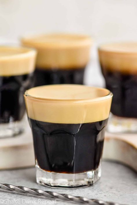 Baby Guinness Shot Baby Guinness Shot Recipe, Baby Guiness, Baby Guinness, Irish Coffee Cake, Guinness Recipes, Strawberry Colada, Guinness Cocktail, Rum Punch Recipes, Irish Cream Liqueur