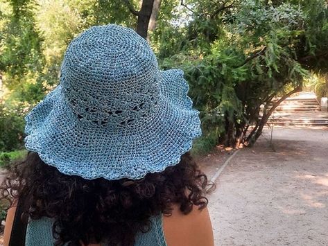 Floppy Crochet Hat, Crochet Floppy Hat, Free Crochet Hat Pattern, Baby Hat Free Pattern, Slouch Hat Pattern, Beanie Pattern Free, Crochet Beanie Pattern Free, Spiral Crochet, Easy Crochet Hat