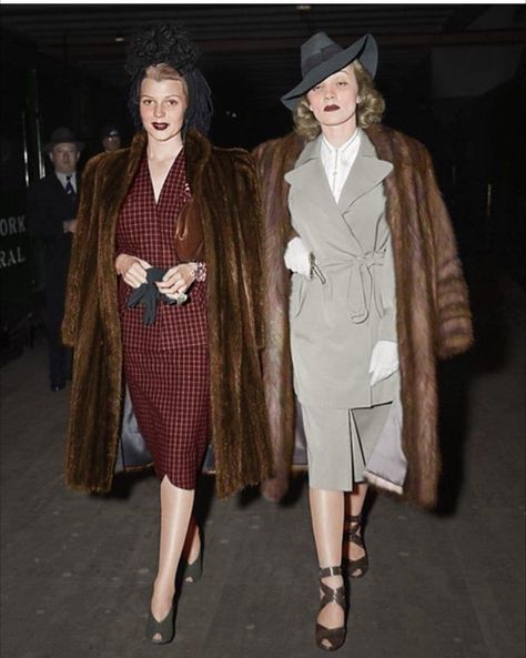 Old Hollywood Winter Fashion, Marlene Dietrich Color, Rita Hayworth Fashion, Rita Hayworth Before And After, 1940s Hollywood Fashion, Rita Hayworth Outfits, Rita Hayworth Color, Rita Hayworth Style, Marlene Dietrich Style