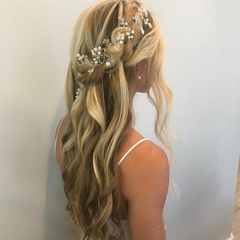 Hair Accessories Rose Gold, Rose Gold Hair Accessories, Wedding Hairstyles And Makeup, Hair Vine Bridal, Gold Hair Vine, Beautiful Bridal Hair, Wedding Hair Vine, Pearl Hair Vine, Classic Updo