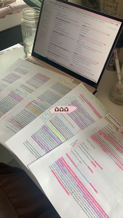 Studying Set Up, Magna Cum Laude Aesthetic, Revision Motivation, Study Girl, Tips Study, Studera Motivation, Motivation Study, College Motivation, School Goals