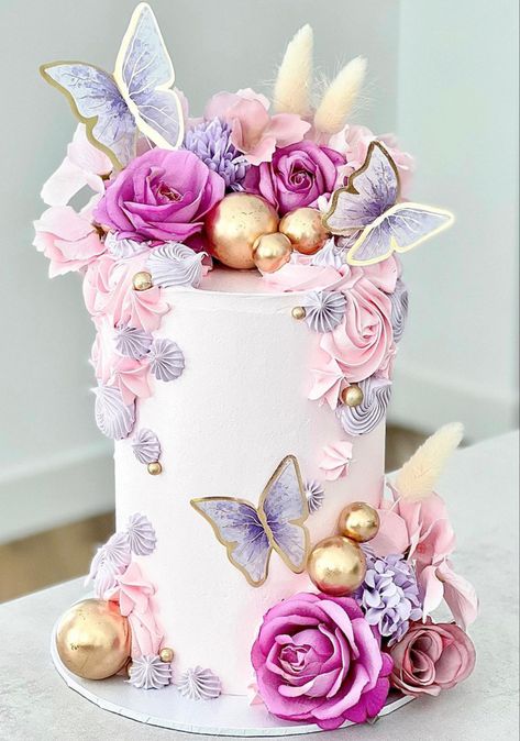 White Modern Wedding Cake, Modern Wedding Cake Ideas, Bakery Quotes, Birthday Cake For Women Simple, White Modern Wedding, Birthday Cake For Mom, Butterfly Birthday Cakes, Making Cakes, Colorful Desserts