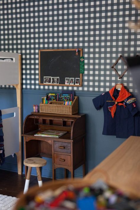 Boys bedroom makeover with gingham wallpaper and pattern play. Chair rail Checkered Wallpaper Boys Room, Playroom With Chair Rail, Diy Plaid Painted Wall, Preschool Boy Bedroom, Wallpaper With Chair Rail, Chair Rail Bedroom, Preppy Boys Room, Wallpaper Chair Rail, Kids Room Chair