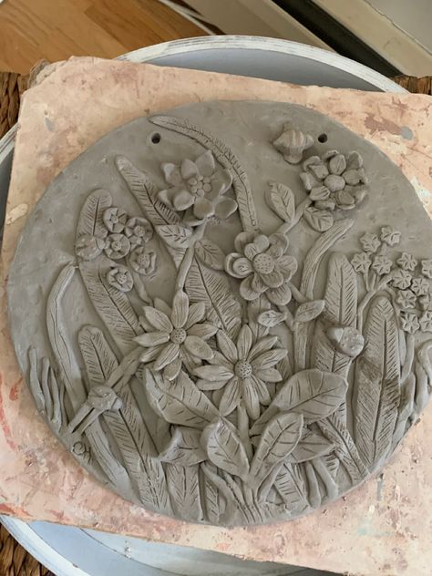 Ceramic Relief Art, Air Dry Clay Plaques, Relief Sculpture Flowers, Relief Sculpture Clay, Clay Slabs Designs, Clay Relief Tiles, Flower Clay Art, 3d Clay Art, Clay Relief