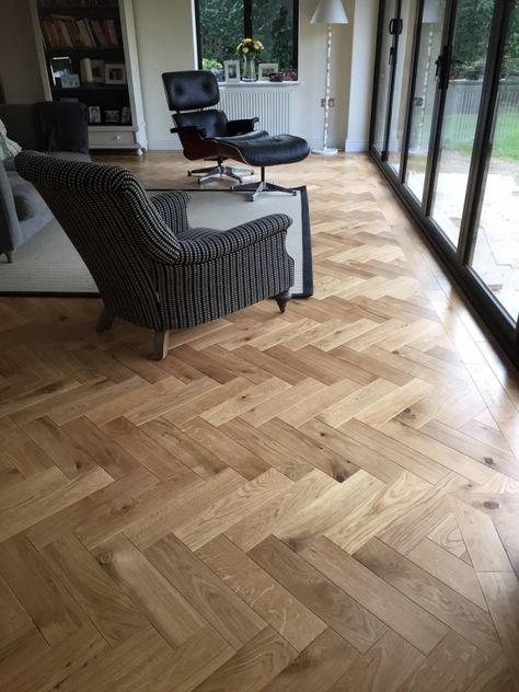 Wood Parquet Flooring, Herringbone Wood Floor, Flooring Projects, Solid Wood Flooring, Solid Hardwood Floors, Flooring Ideas, Engineered Hardwood Flooring, Engineered Wood Floors, Parquet Flooring