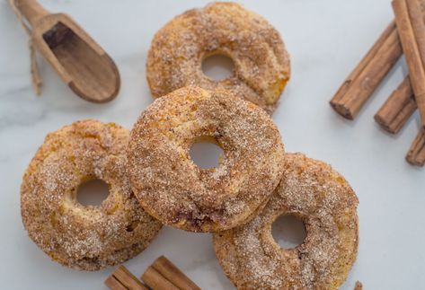 Today we're sharing one of our favorite recipes - homemade apple cinnamon bagels. Oh, what a wonderful smell it is! And guess what? Making homemade bagels is easy! Most of the time is spent allowing the dough to rest and rise. And what a wonderful treat for breakfast to pair with your favorite hot drink. Cinnamon Bagel Recipe, Cinnamon Bagel, Cinnamon Bagels, Homemade Bagels, Bagel Recipe, Fall Recipe, Homemade Apple, Recipes Homemade, Apple Cinnamon