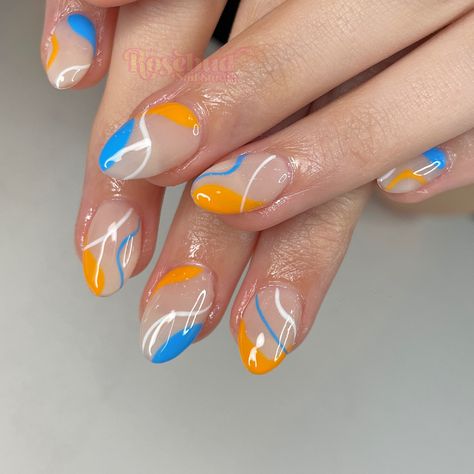 Subtle F1 Nails, Motorsport Nails, Lando Norris Inspired Nails, Mclaren Inspired Nails, F1 Inspired Nails, F1 Nails Designs Mclaren, Formula 1 Nails Designs, Mclaren Nails F1, Formula 1 Nail Art