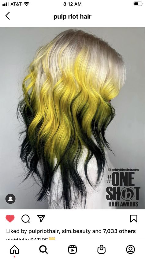 Hair Color Placement, Fantasy Hair Color, Vivid Hair, Woodstock Peanuts, Split Dyed Hair, Vivid Hair Color, Pulp Riot Hair, Creative Hair Color, Dyed Hair Inspiration