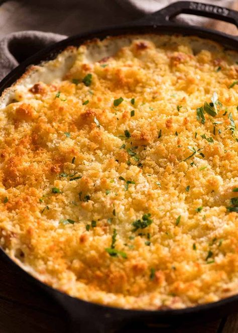 Cast Iron Steak Oven, Oven Mac And Cheese, Best Baked Mac And Cheese, Best Mac N Cheese Recipe, Baked Mac And Cheese Recipe, Bake Mac And Cheese, Macaroni Cheese Recipes, Iron Skillet Recipes, Best Mac And Cheese