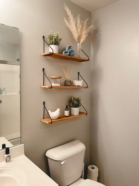 Shelving Above Toilet, Shelves Behind Toilet, Dorm Bathroom Ideas, Boho Chic Bathroom Decor, Bathroom Ideas For Small Spaces, Shelves Above Toilet, Above Toilet, Shelves Over Toilet, Dorm Bathroom