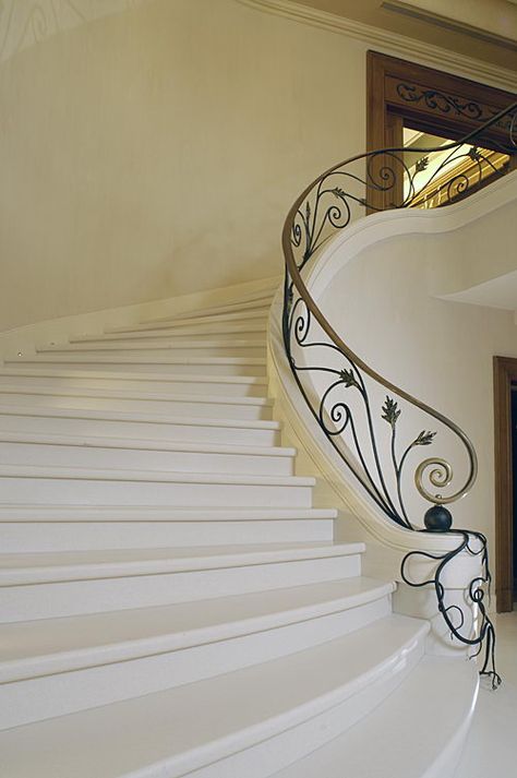 Corian stairs Dinesen Kitchen, Marble For Stairs, Handrail Design, Wrought Iron Stairs, Marble Stairs, Steel Gate Design, Balcony Railing Design, Stair Railing Design, Exterior Stairs