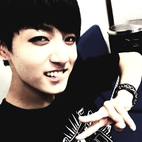 Emo Jungkook Icon, Y2k Jungkook, Emo Jungkook, Kpop Selfie, Icons Jungkook, Emo Icons, Jungkook Lq, Pop Icons, Bts Icon