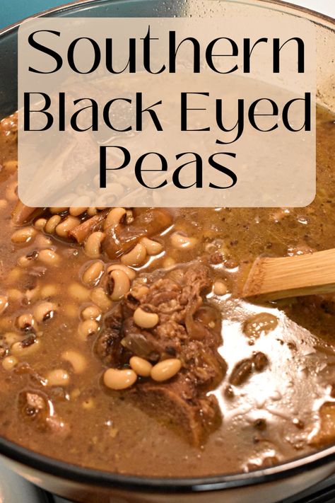 Southern black eyed peas are the perfect addition to any meal! They are nutrient dense and delicious! Soul Food Black Eyed Peas Recipe, Southern Style Black Eyed Peas, Southern Vegetables, Southern Black Eyed Peas Recipe, Southern Black Eyed Peas, Black Eyed Pea Soup, Black Eyed Peas Recipe, Dried Black Beans, Deep South Dish