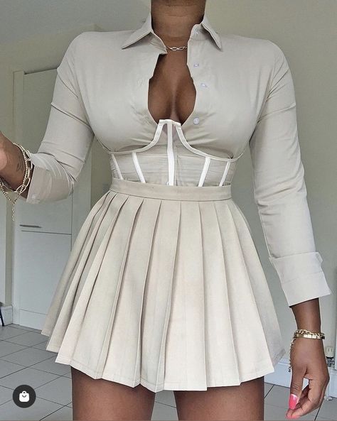 Pleated Skirt Outfit, Outing Outfit, Tennis Skirt Outfit, Corset Outfit, Dress Layered, Mesh Corset, Corset Fashion, Fashion Hacks Clothes, Fashion Line