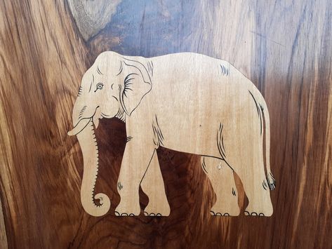 Animal Stencil Art, Wood Carving Art Sculpture, Natural Ornaments, Ancient Drawings, Wood Art Design, Wood And White, Devian Art, Indian Art Gallery, Animal Stencil