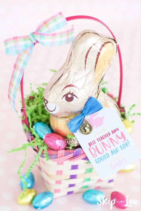 chocolate bunny in basket with gift tag for teacher gift for easter Bunny In Basket, Easter Teacher Gifts, Youre The Best, Easter Egg Candy, Skip To My Lou, Easter Gift Tag, Teacher Gift Tags, Valentines Gift Tags, Chocolate Easter Bunny