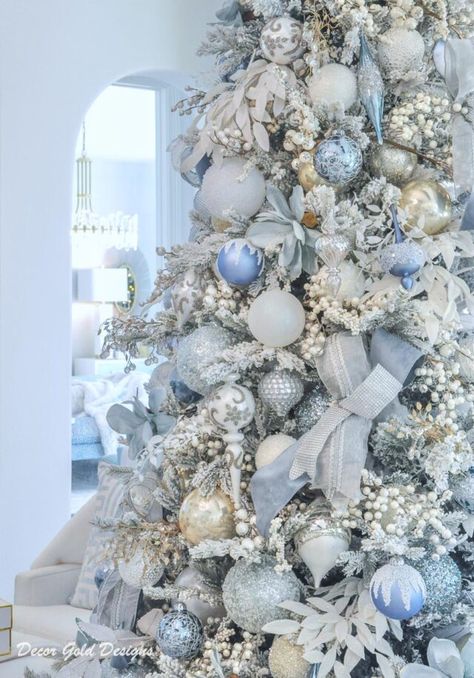 Frosted Xmas Tree Ideas, Light Blue Ornaments Christmas Tree, Blue Grey Christmas Tree, Powder Blue Christmas Tree, French Blue Christmas Tree, Chanukah Tree, Winter Wonderland Tree, Winter Wonderland Christmas Tree, Blue Christmas Tree Decorations