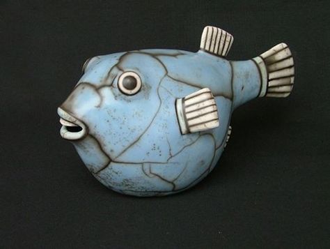 Raku Ware, Clay Fish, Pottery Animals, Sculptures Céramiques, Raku Ceramics, Fish Sculpture, Santa Rita, Raku Pottery, Ceramic Fish