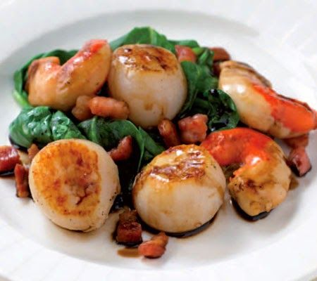 Sautéed Scallops, Sauteed Scallops, Fresh Scallops, Spinach Recipe, Wilted Spinach, Food Website, Pork Belly, Grocery Shop, Popular Recipes