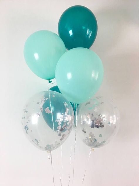 Teal 21st Birthday Decorations, Turquoise Birthday Party Ideas, Teal Baby Shower, Tiffany Birthday Party, Teal Balloons, Filling Balloons, Mint Party, Tiffany Birthday, Silver Party Decorations