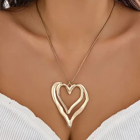 Sexy Double Layer Hollowed Irregular Heart Pendant Necklace - Temu Big Heart Necklace, Daily Wear Jewellery, Heart Shaped Pendant Necklace, Gold Heart Necklace, Heart Shape Pendant, Big Heart, Big Love, Love Necklace, Large Abstract