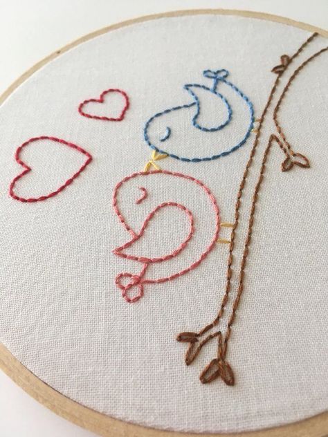 Lovebirds Hoop Art 5 Chain Stitch Embroidery Design, Embroidery Hoop Wall Decor, Hoop Wall Decor, Stitch Embroidery Design, Embroidery Stitches Beginner, Embroidery Hoop Wall, Chain Stitch Embroidery, Hand Embroidery Videos, Basic Embroidery Stitches