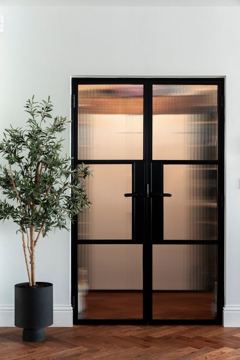 More from this newly finished project, where we installed these internal heritage doors from @origin_global throughout the home.⁠ ⁠ Not only do they look stylish, they also allow the light to flow between the rooms and keep the hallway bright.⁠ ⁠ Get in touch with us if you would like to find out more. Glass Door Room, Timber Front Door, Sliding Doors Internal, Aluminium Glass Door, Internal Sliding Doors, Door Room, Small Window, Door Detail, Room Door Design