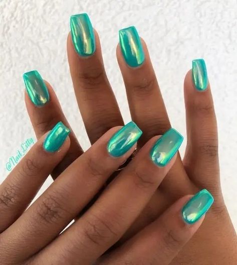 Chrome Powder Dip Nails, Turquoise Blue Chrome Nails, Chrome Aqua Nails, Teal Chrome Nails Designs, Neon Blue Chrome Nails, Turquoise Nails Chrome, Blue Green Chrome Nails, Blue Chrome Nails Coffin, Summer Chrome Nails Designs