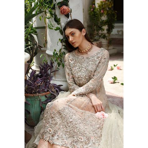 Bisma Kayani on Instagram: “Neha Rajpoot gracefully carries off this light peach ensemble that is adorned beautifully with intricate embellishments.…” Neha Rajpoot, Light Peach, Pakistani Dresses, Carry On, Embellishments, Victorian Dress, Dresses With Sleeves, Long Sleeve Dress, Long Sleeve