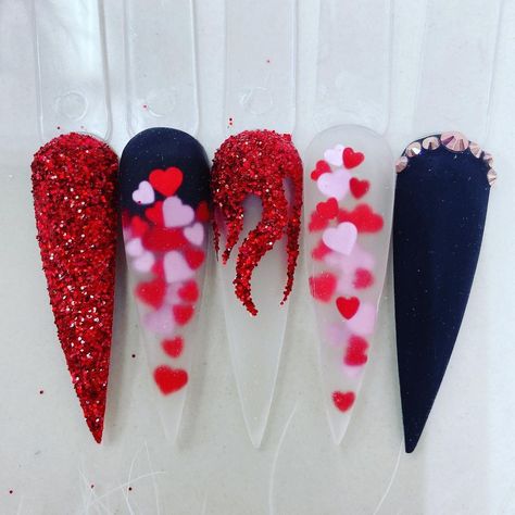 Valentines Nails Stiletto, Spooky Valentines Nails, Goth Valentines Nails, Edgy Valentines Nails, Dark Valentines Day Nails, Gothic Valentines Nails, Nails Acrylic Korean, Short Nail Designs Valentines, Anti Valentines Day Nails