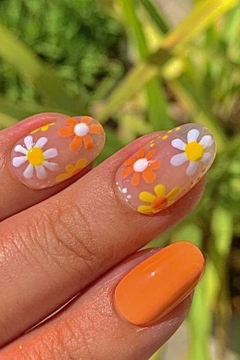 Thanksgiving Nails Design, Nails Design Fall, Thanksgiving Nails Design Fall, Fall Thanksgiving Nails, Orange Nail Designs, Thanksgiving Nail Designs, Thanksgiving Nail Art, Thanksgiving Nail, Natural Nail Art