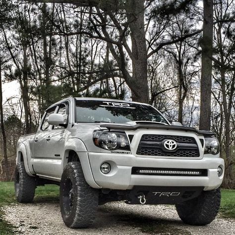 front light bar White Tacoma, Custom Tacoma, Tacoma Build, Tacoma Mods, Toyota Truck, Tacoma Truck, Taco Truck, Truck Mods, Tacoma Trd